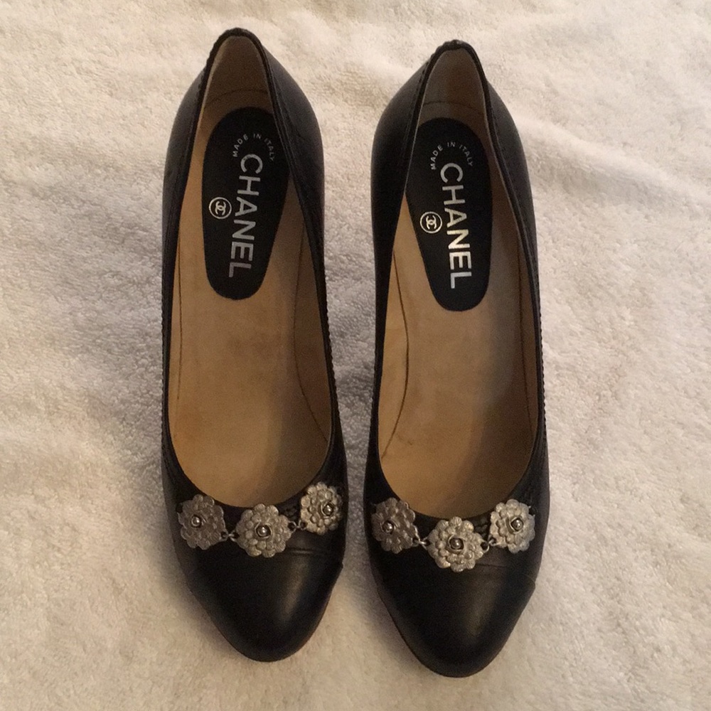 Chanel Camellia wedges, size 41